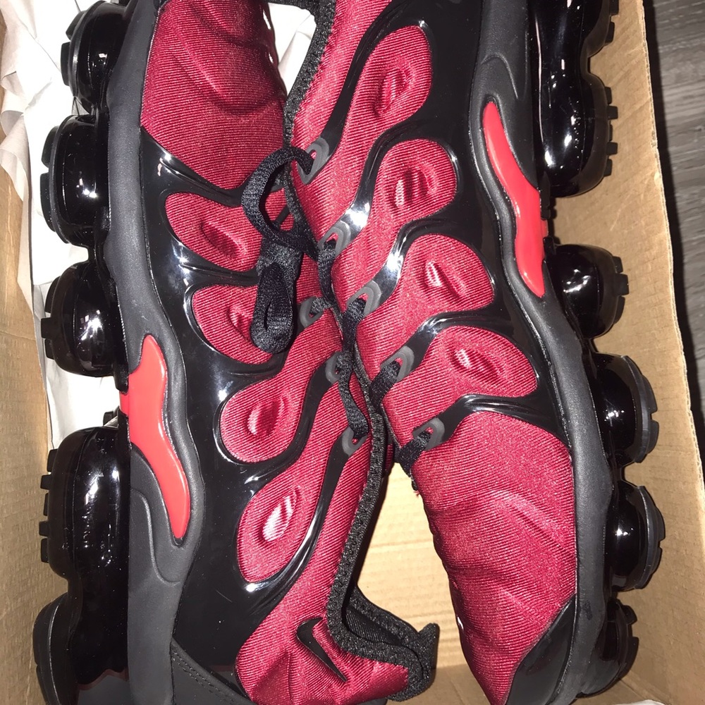 Nike vapormax plus.